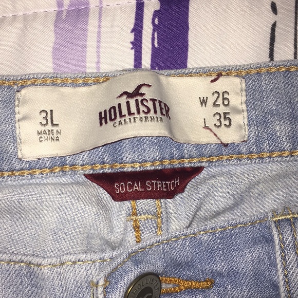 Hollister Jean Shorts - Picture 3 of 4
